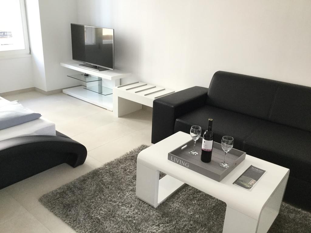 In The City Budapest Apartments Екстер'єр фото